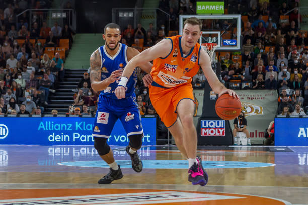 队协作中 队协作中