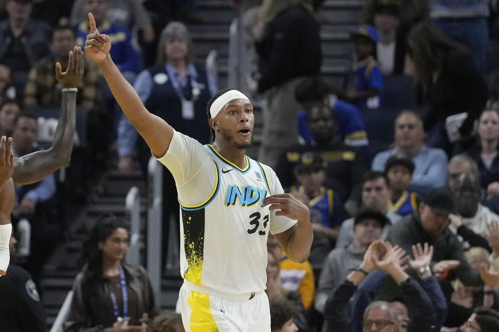 在防守端 在防守端